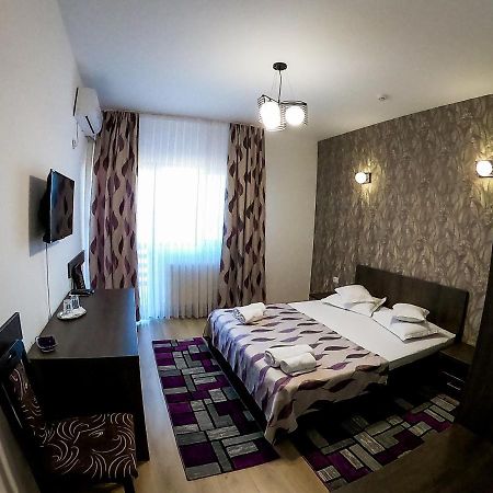 Motel Infinit Тиргу-Жіу Екстер'єр фото