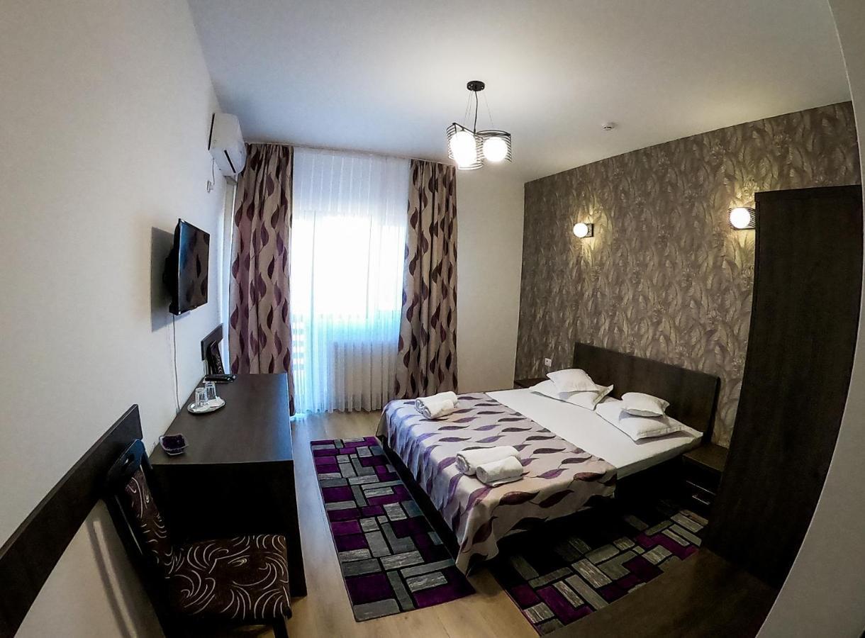 Motel Infinit Тиргу-Жіу Екстер'єр фото