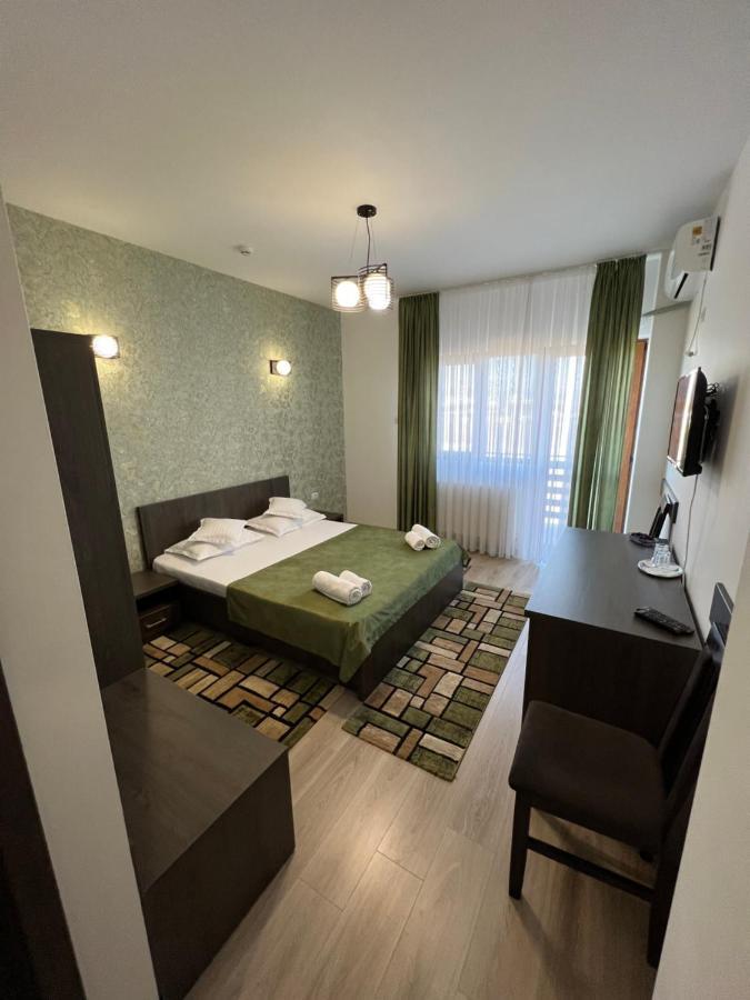 Motel Infinit Тиргу-Жіу Екстер'єр фото